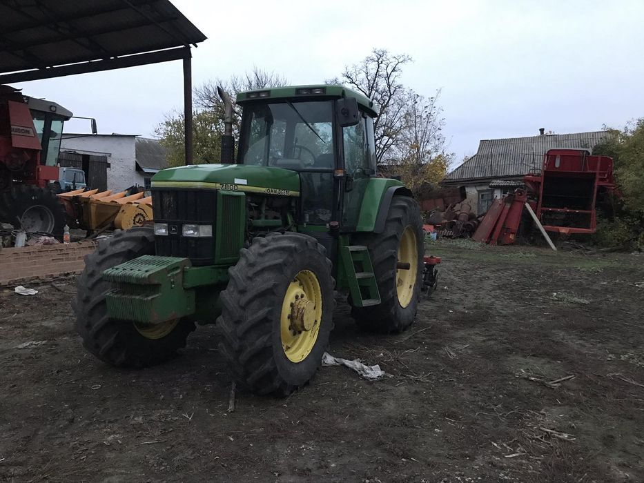 Продам трактор John Deere 7800
