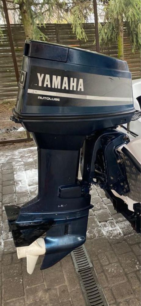 Yamaha 60 Autolube silnik zaburtowy