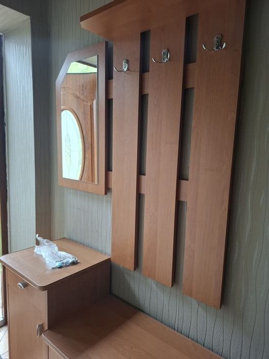 Sprzedam meble do przedpokoju.