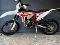 Beta 200 RR 2T 2021 com apenas 11h
