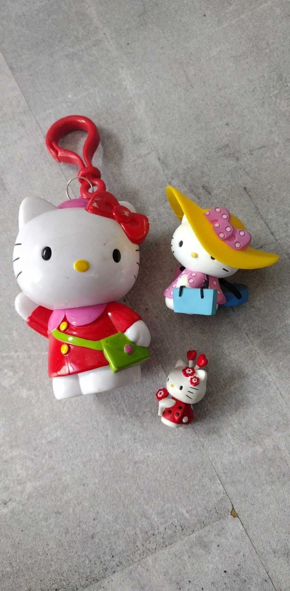 Stare zabawki figurki Hello Kitty + breloczek gratis