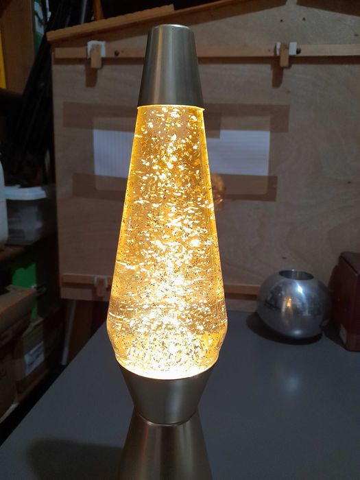Lava lamp  (luz) com glitter dourado em ótimo estado com interruptor.