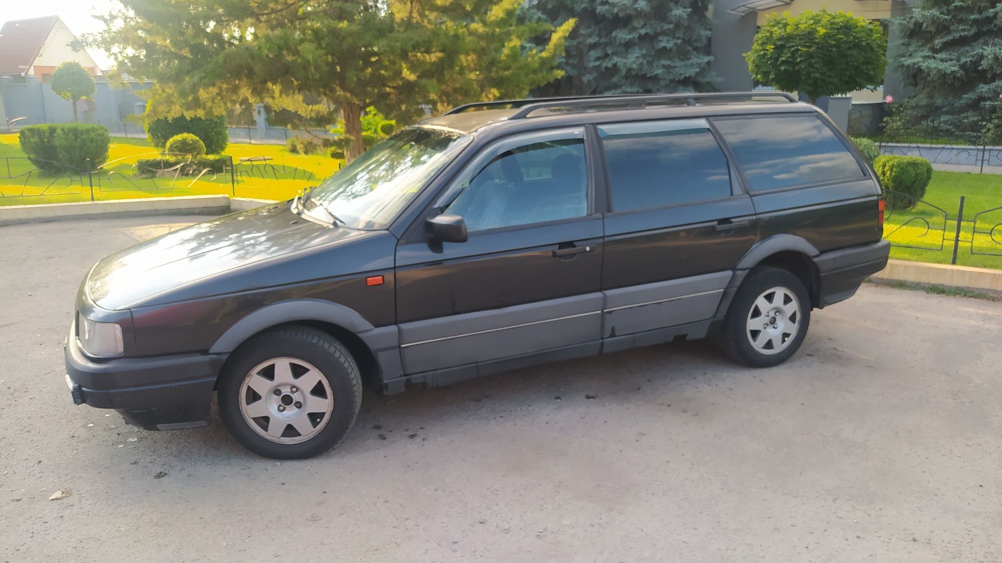 Volkswagen Passat Variant B3 универсал 1992 г  16V 2.0