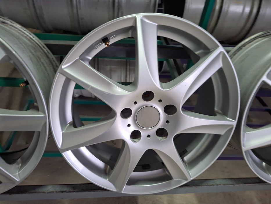 Диски 5/114,3 R17 7J ET40.