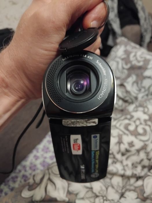 Видеокамера Samsung SC-MX10