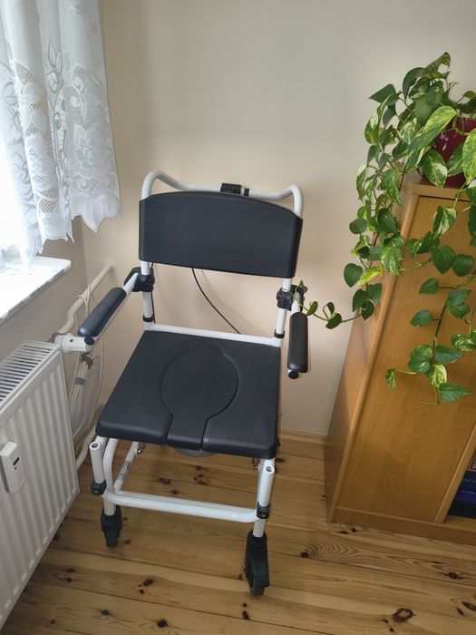 Mobilicx Wózek inwalidzki kapielowo - toaletowy