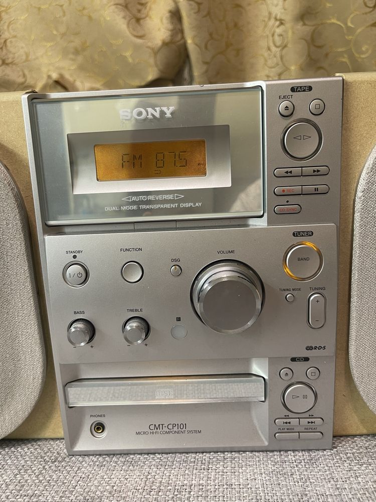 Mini wieża Sony CMT-CP101