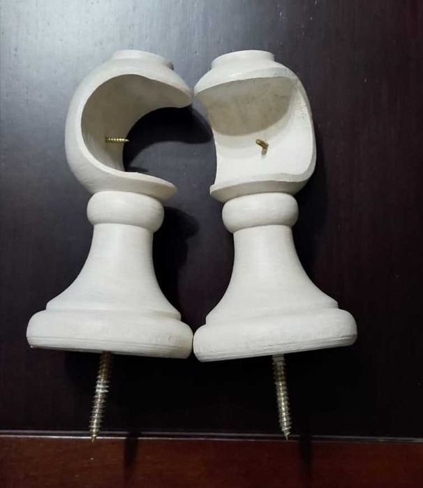 Varão em madeira, branco