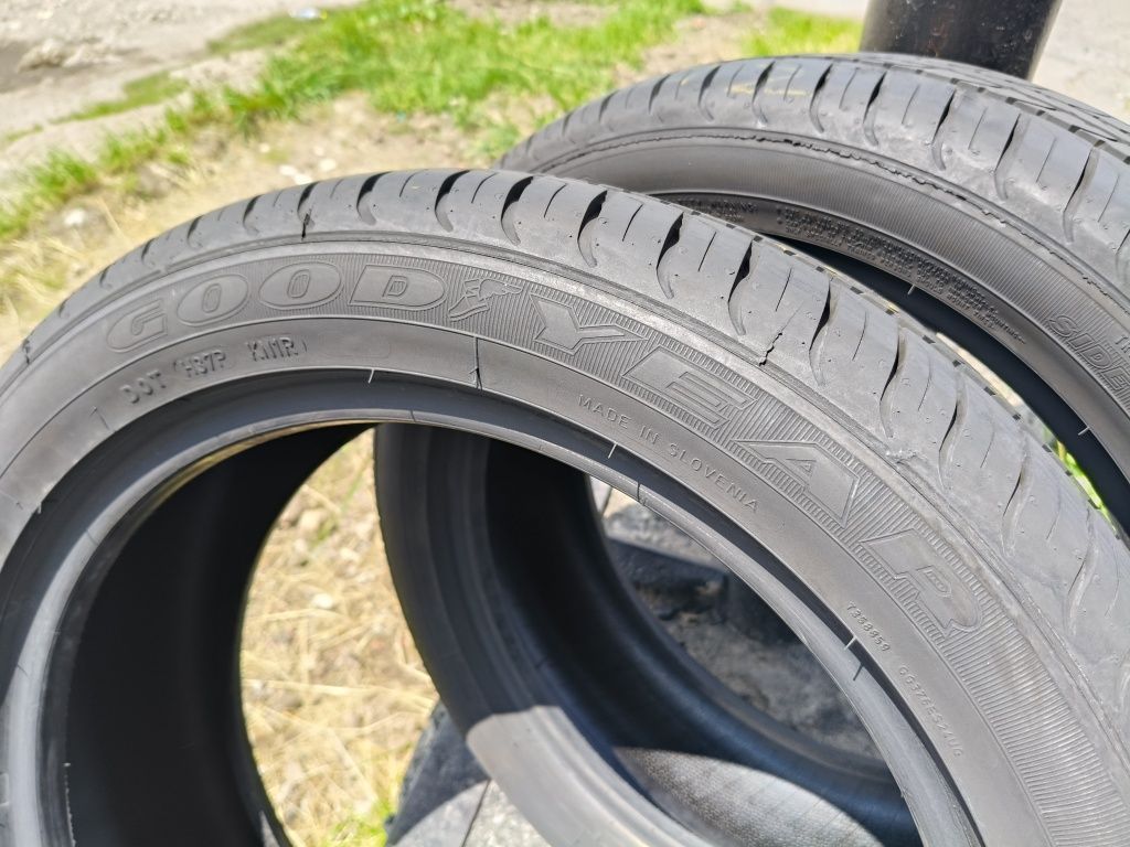 Літні шини Goodyear 215/50 R17