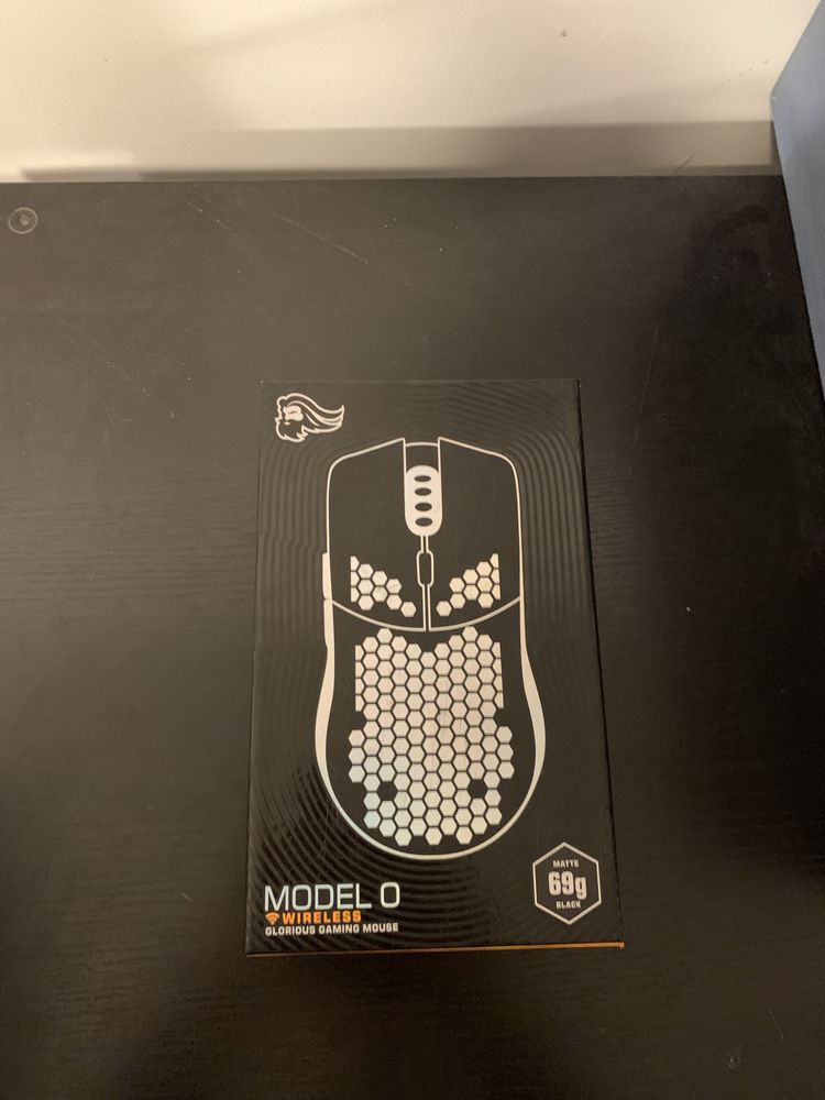 Rato gaming preto glorious model o NOVO (ainda na caixa)