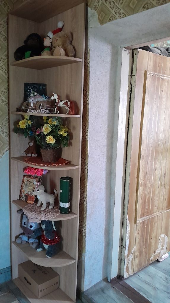 Мебель разная самовывоз.