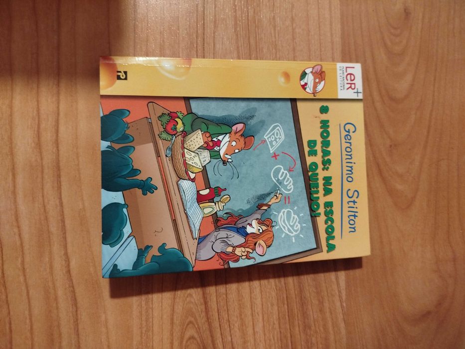 Livro Geronimo Stilton - 8 Horas na Escola de Queijo