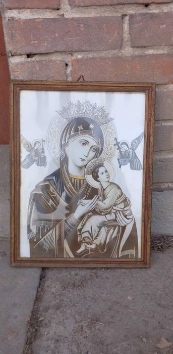 Święte obrazy , antyki, dewocjonalia