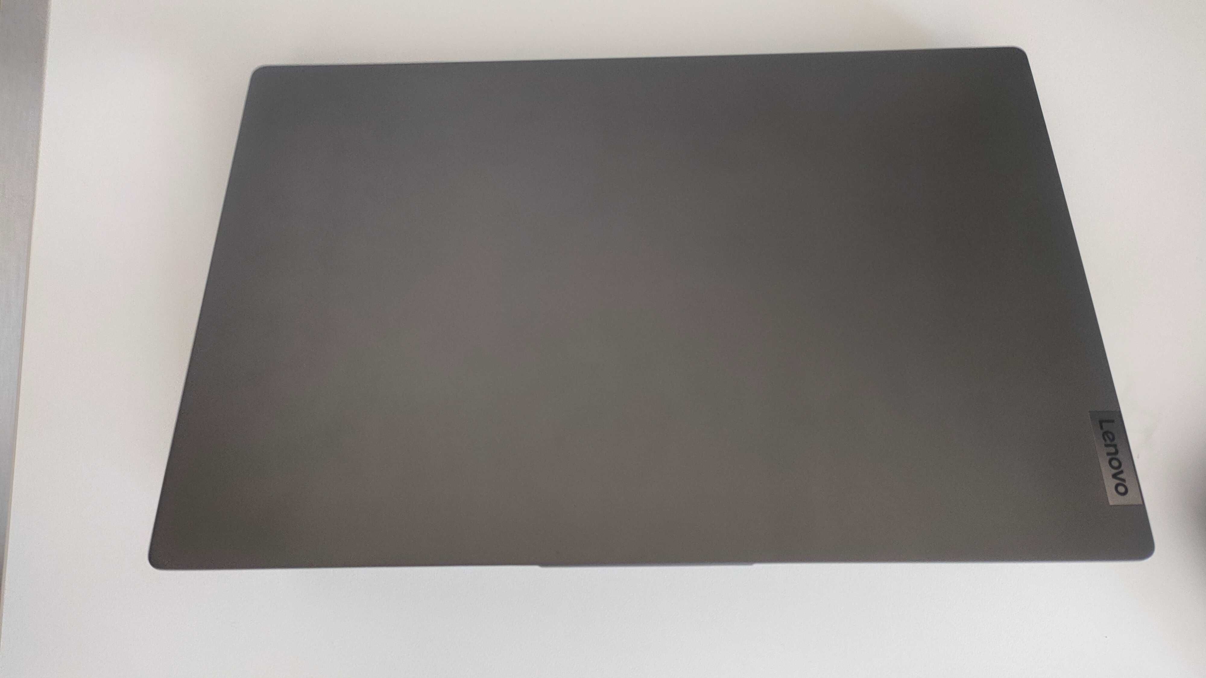 Portátil Lenovo - Core i7 com 16GB RAM e Disco 1TB - 14"