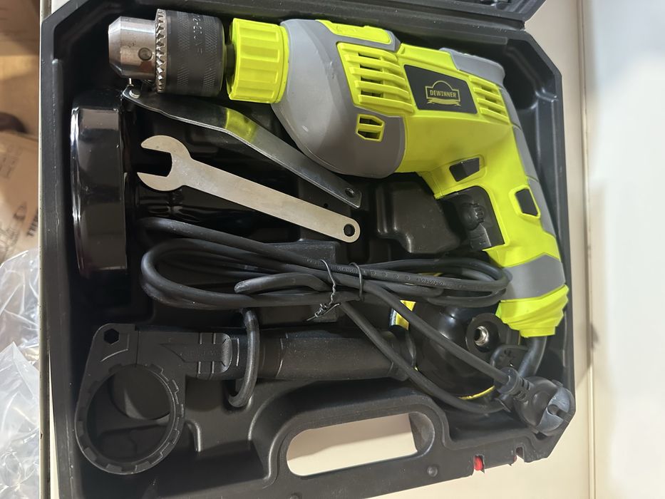 Wiertarko-wkrętarka udarowa DEWINNER Drill 710W
