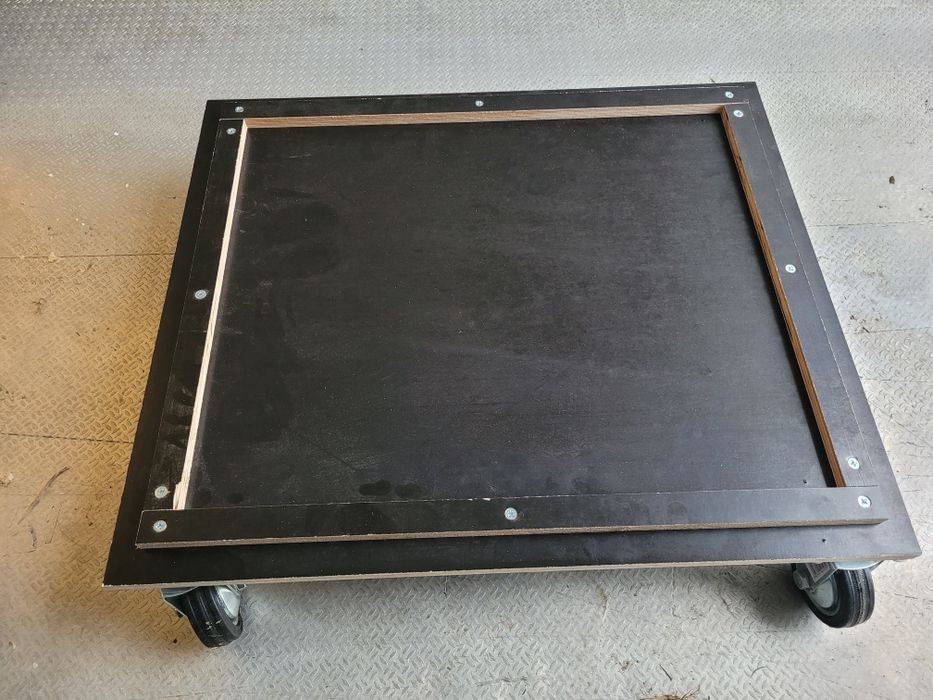 Wózek na korpusy do pracowni