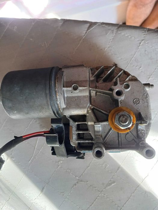 Моторчик дворників Пассат Б6 Гольф 5 октавія А5 touran caddy superb 2