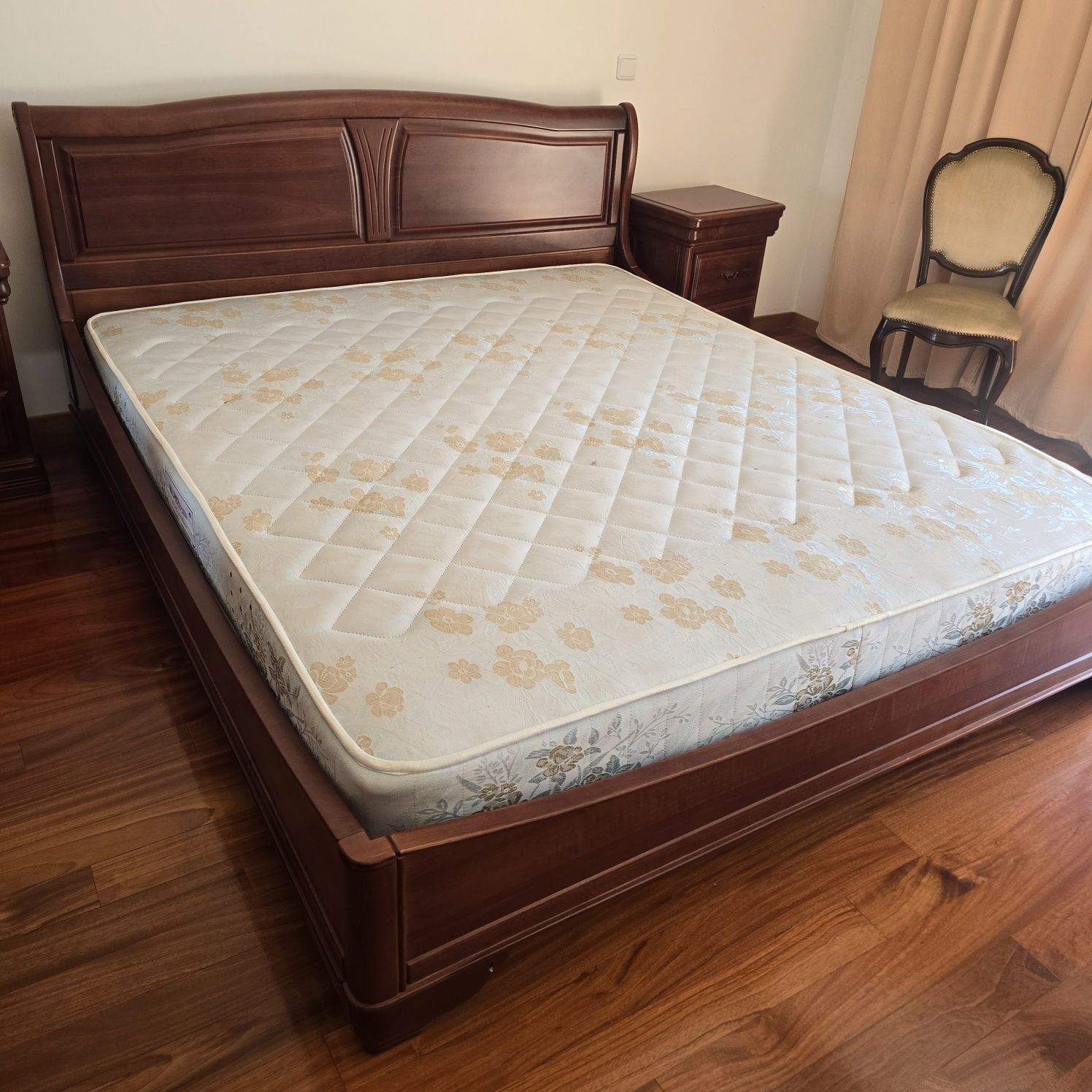 Mobília quarto completo em madeira