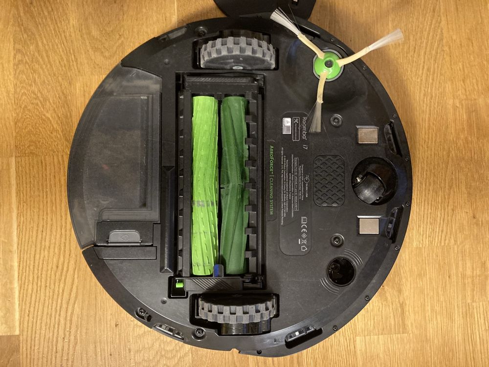 iRobot Roomba i7