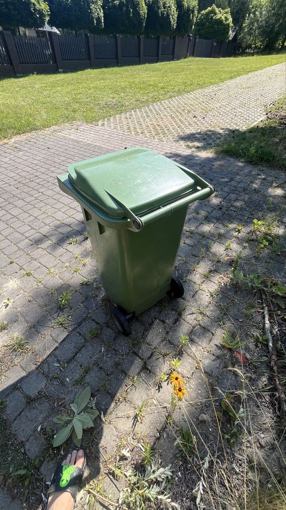 Kosz śmietnik solidny 120l zielony