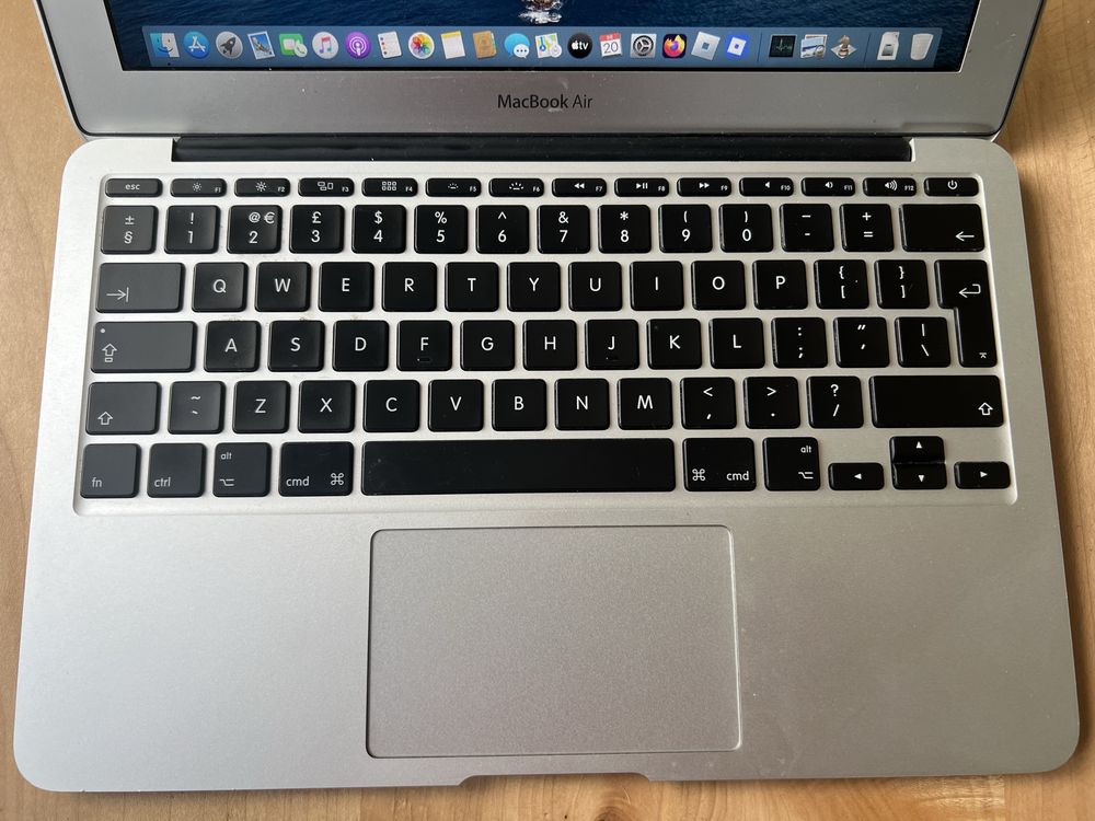 Laptop Apple MacBook 1465 do pracy, dla dziecka, nastolatka