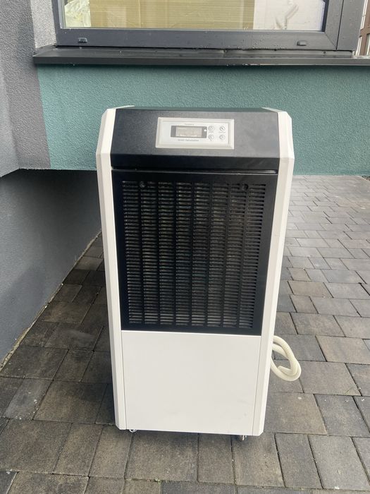 Осушувач повітря (вологозбирач) 120л оренда