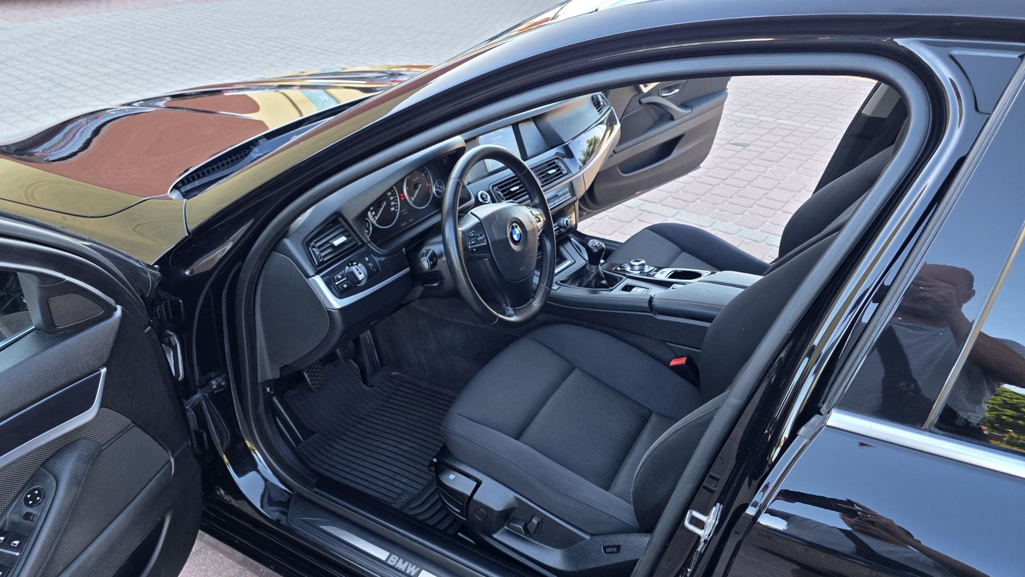 Bmw 5 f11 rok 2011 silnik 2.0 diesel doinwestowana ładna zamiana