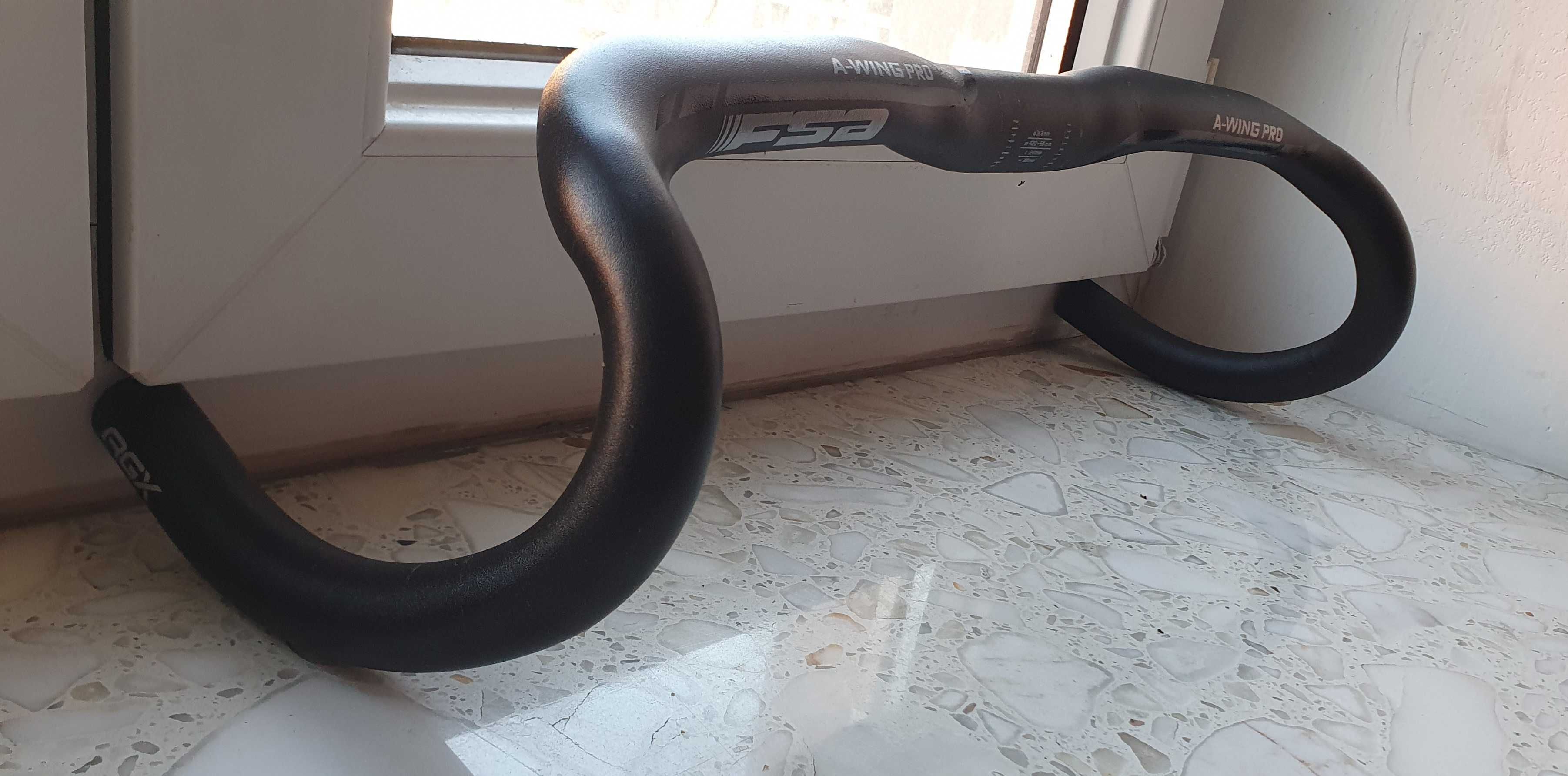 Kierownica gravel FSA A-WING AGX wewnętrzne prowadzenie linek