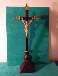 Crucifixo com cristo em madeira