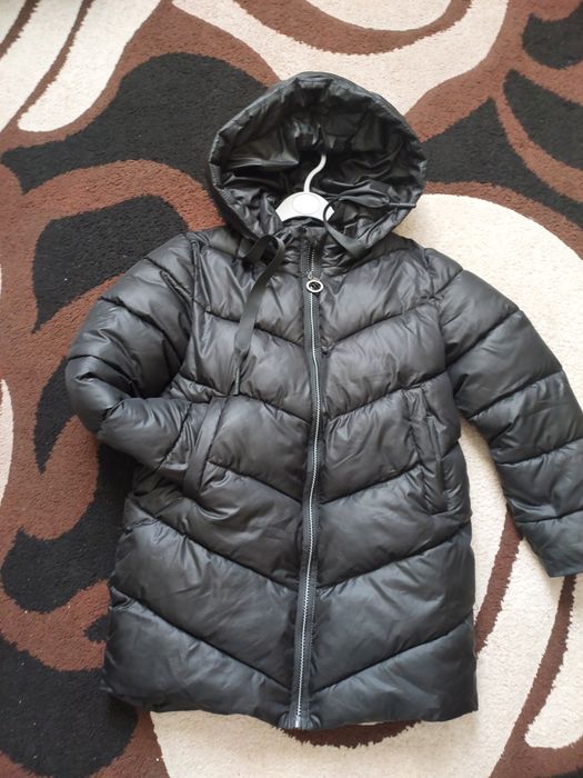 Курточка зимова 140розмір