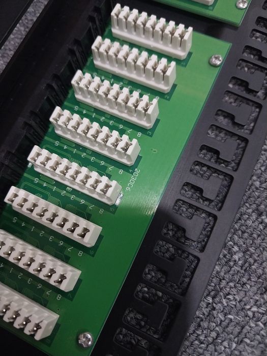 Патч панель 48 портів