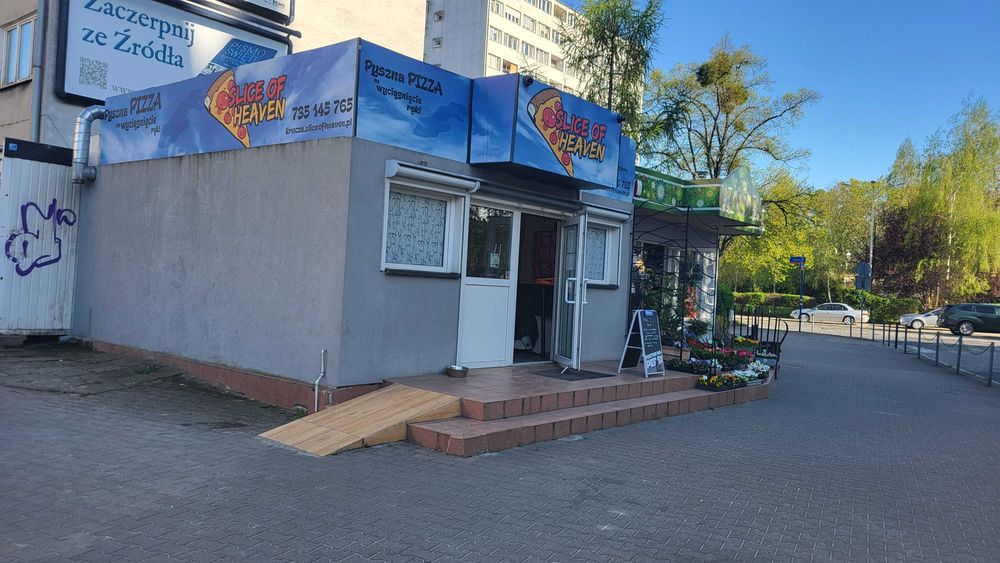 ODSTĘPIE pizzerię / 3 w pełni wyposażone lokale gastronomiczne