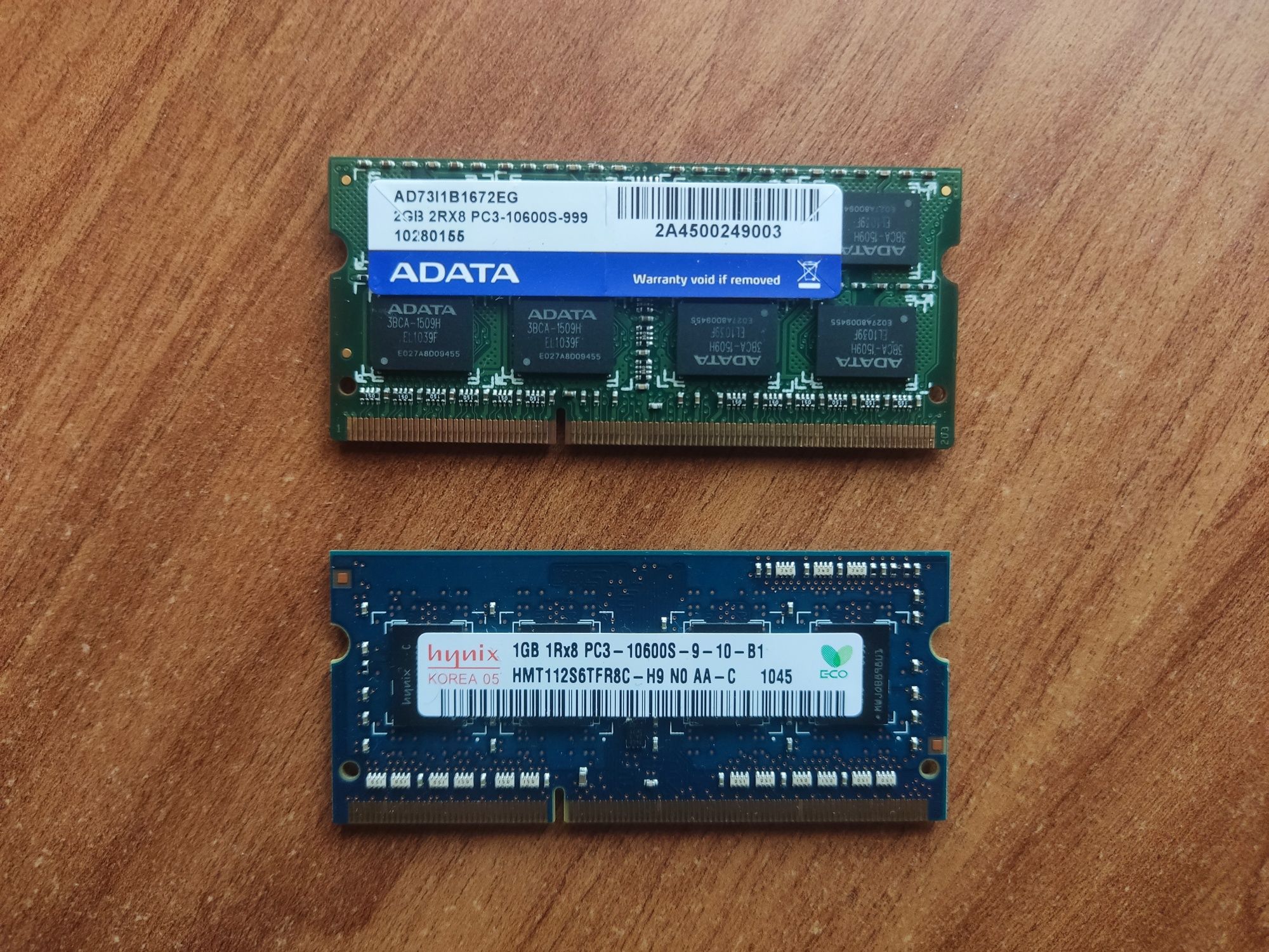 Для ноутбука DDR3-1333 3 Gb: AData 2 Gb + Hynix 1 Gb - SO-DIMM Память
