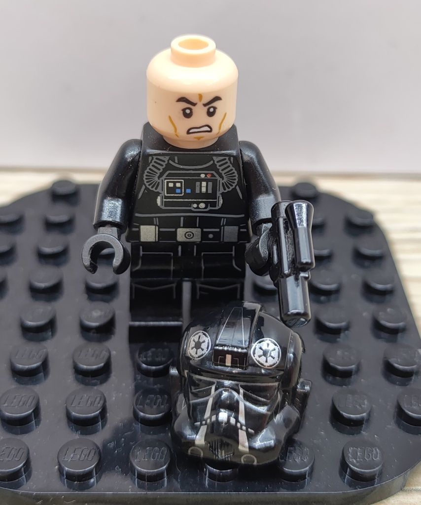 Minifigurka LEGO Star Wars sw0543 Imperial TIE Fighter Pilot