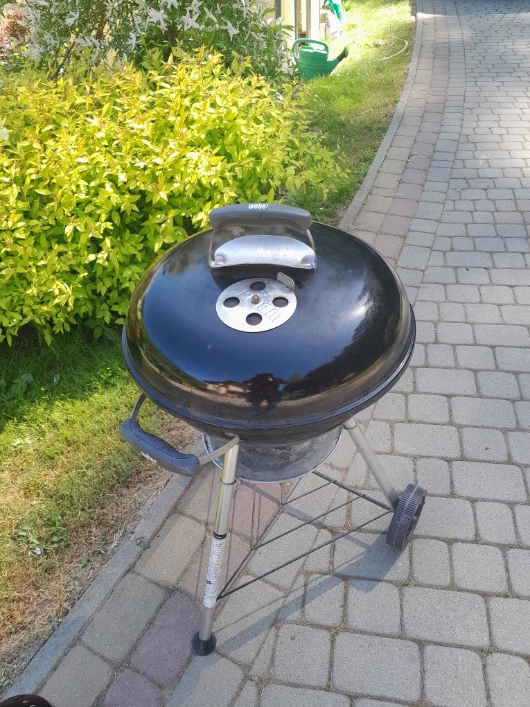 Grill węglowy Weber