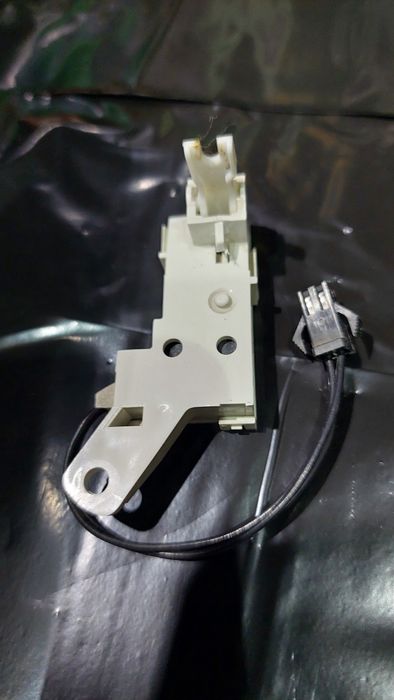 Mikrowyłącznik do piecyka gazowego JUNKERS WRP 11-2 B 23