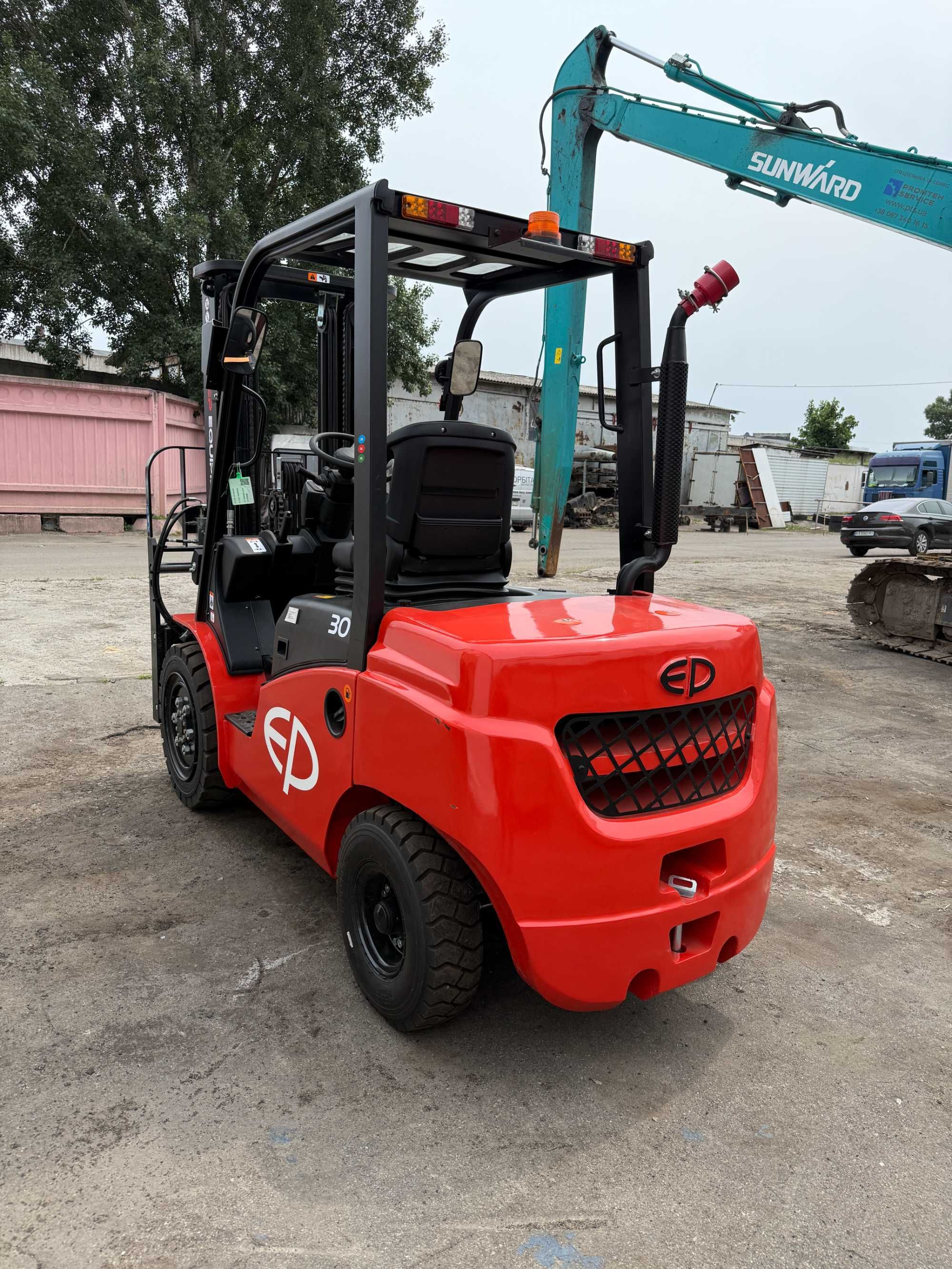 Новий вилковий навантажувач EP30T8 3т/4.8м позиціонер+бокове зміщення