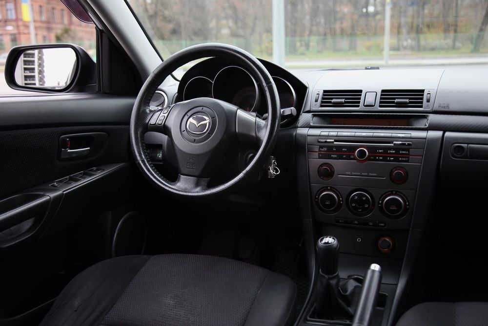 Продам Mazda 3 2006