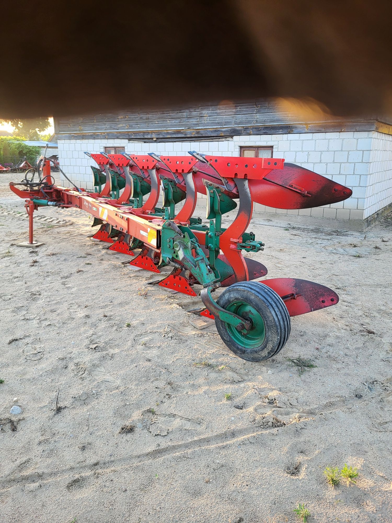 Pług Kverneland ED 100 5 skibowy obrotowy 4+1