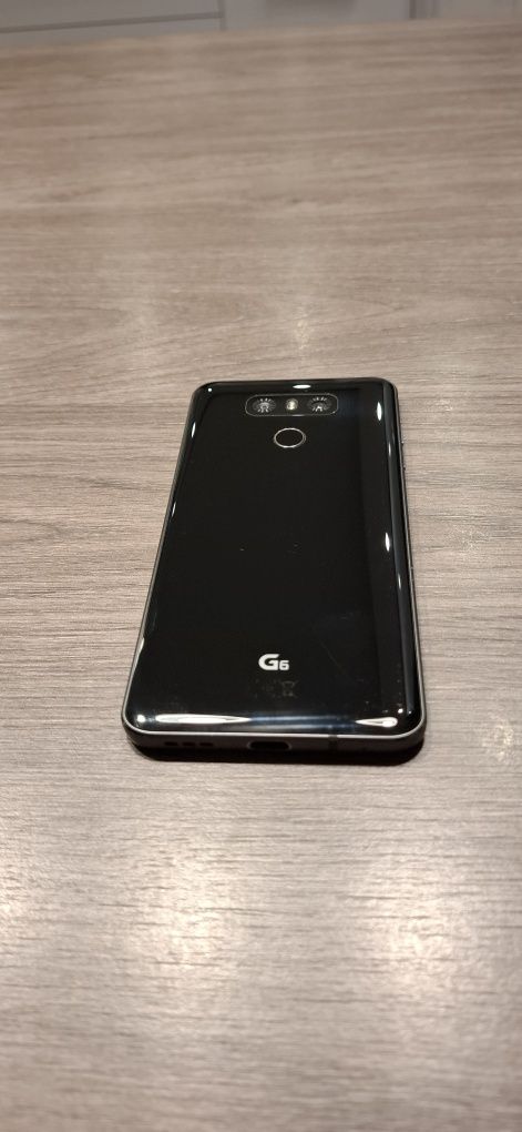 Smartfon LG G6 (H870) Black