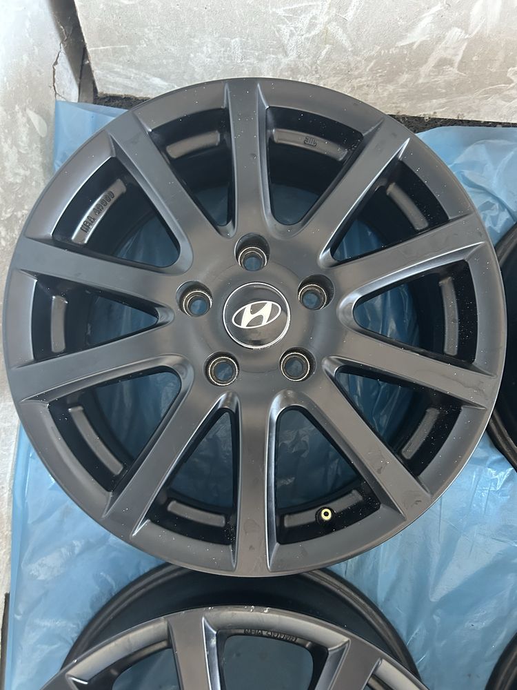 322 Felgi Aluminiowe Hyundai R 16 5x114,3 Bardzo Ładne Czarne
