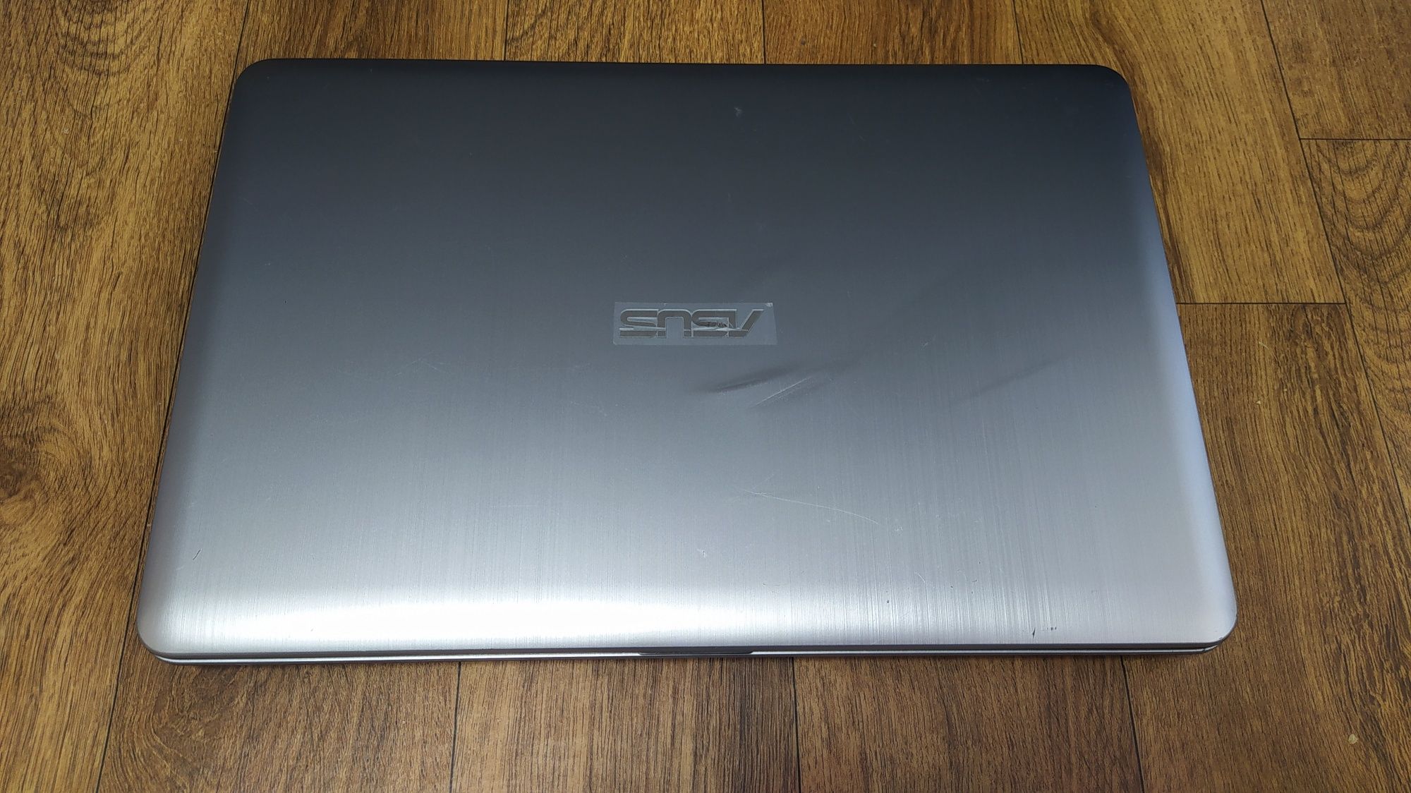 Ноутбук Asus X540 Pentium N3710/2 RAM/SSD 128Gb/Geforce 810M