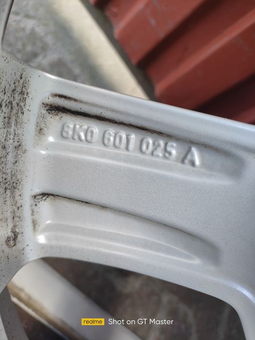 Felga aluminiowa Audi 8K0 7.5J x16 et46
