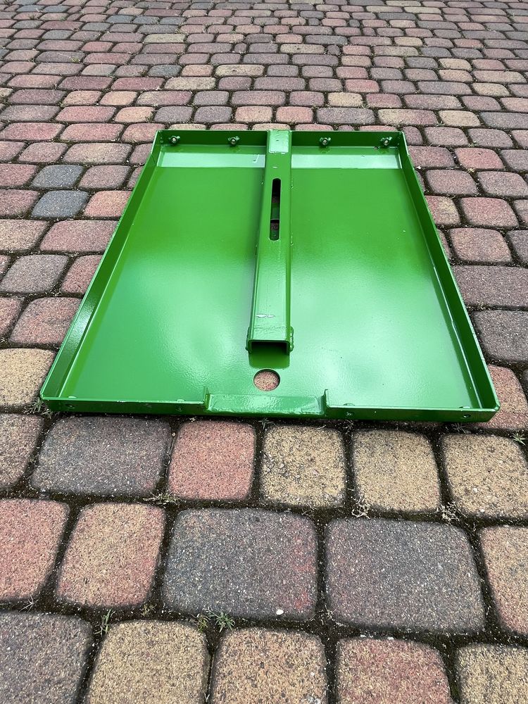 Płoza ślizgowa John Deere 810, 812, 814, 816, 818, 820
