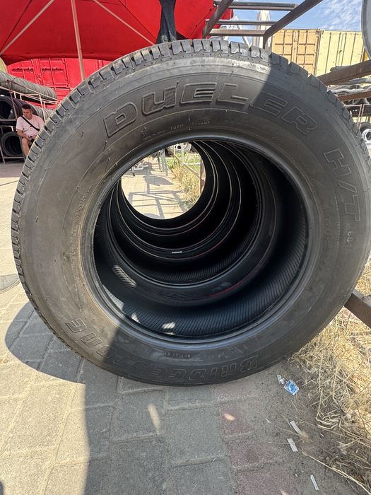 Продам комплект резины