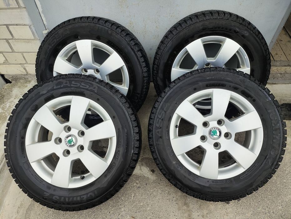 Шины Lassa 195/65 R15 шиповані. Титанові диски 5х112 
Товары