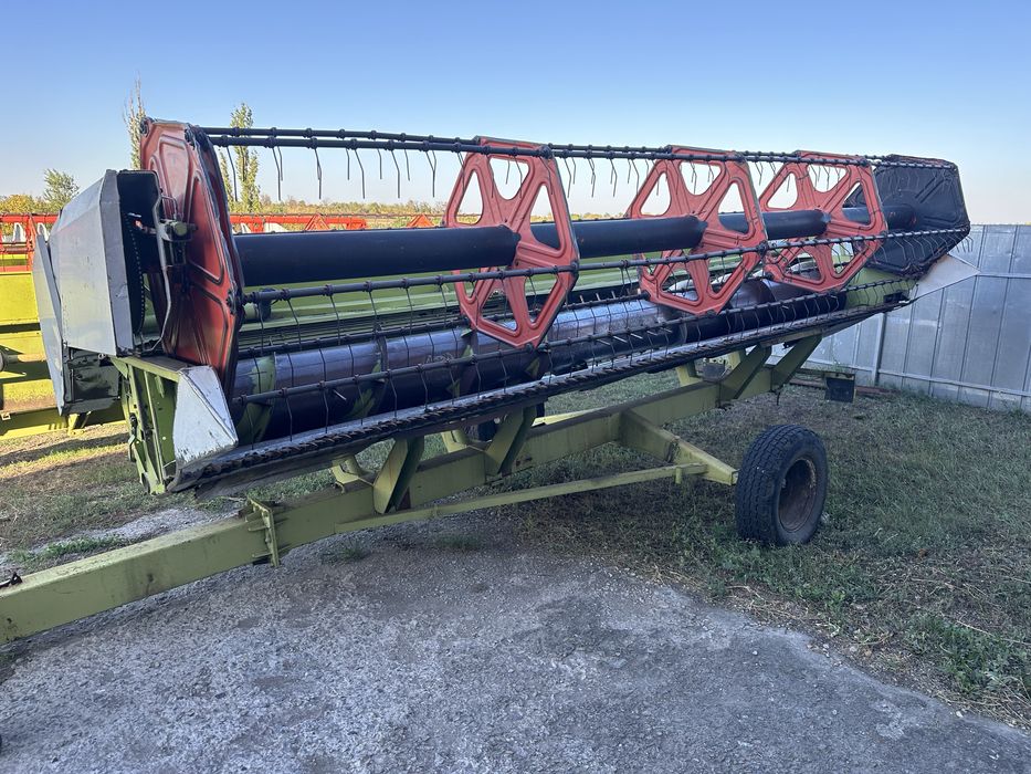 Комбайн Claas MEGA 208