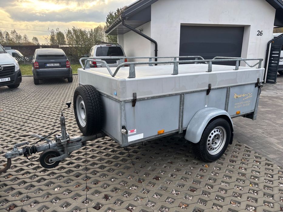 Saris Sara  Saris 2005r 1200kg super stan