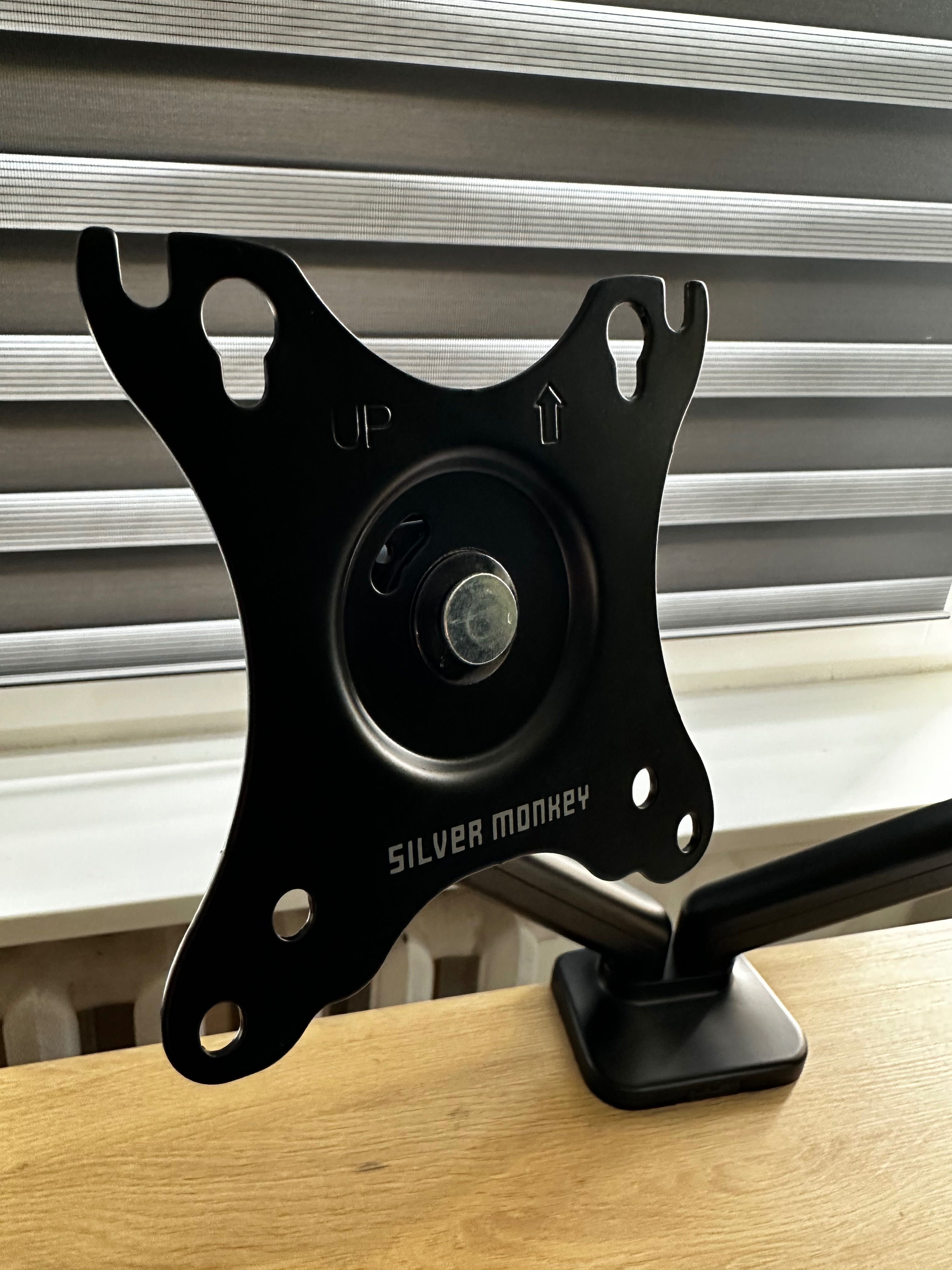 Uchwyt na monitory Silver Monkey UM-800