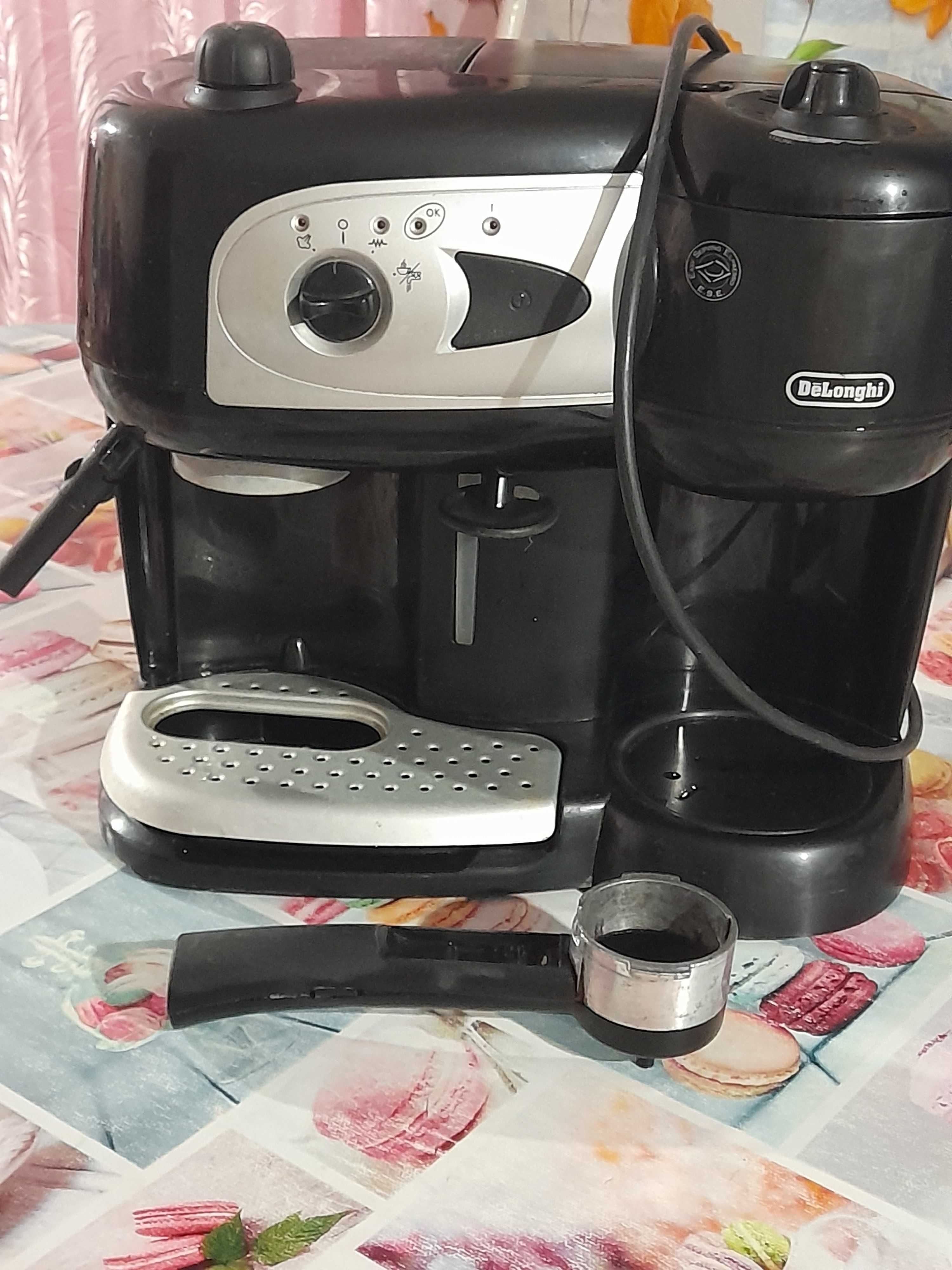 Кофеварка Delonghi BCO 261.B